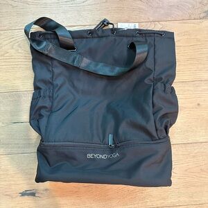 NWT Beyond Yoga Workout Bag / Backpack